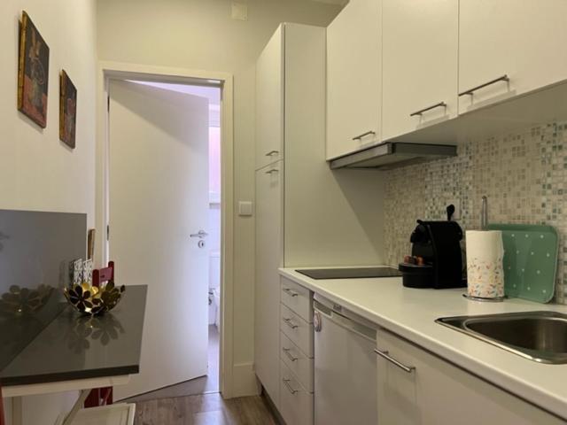 Fantastic 1 Bedroom Apartment At Roma Avenue - 1B Lisbon Exterior photo